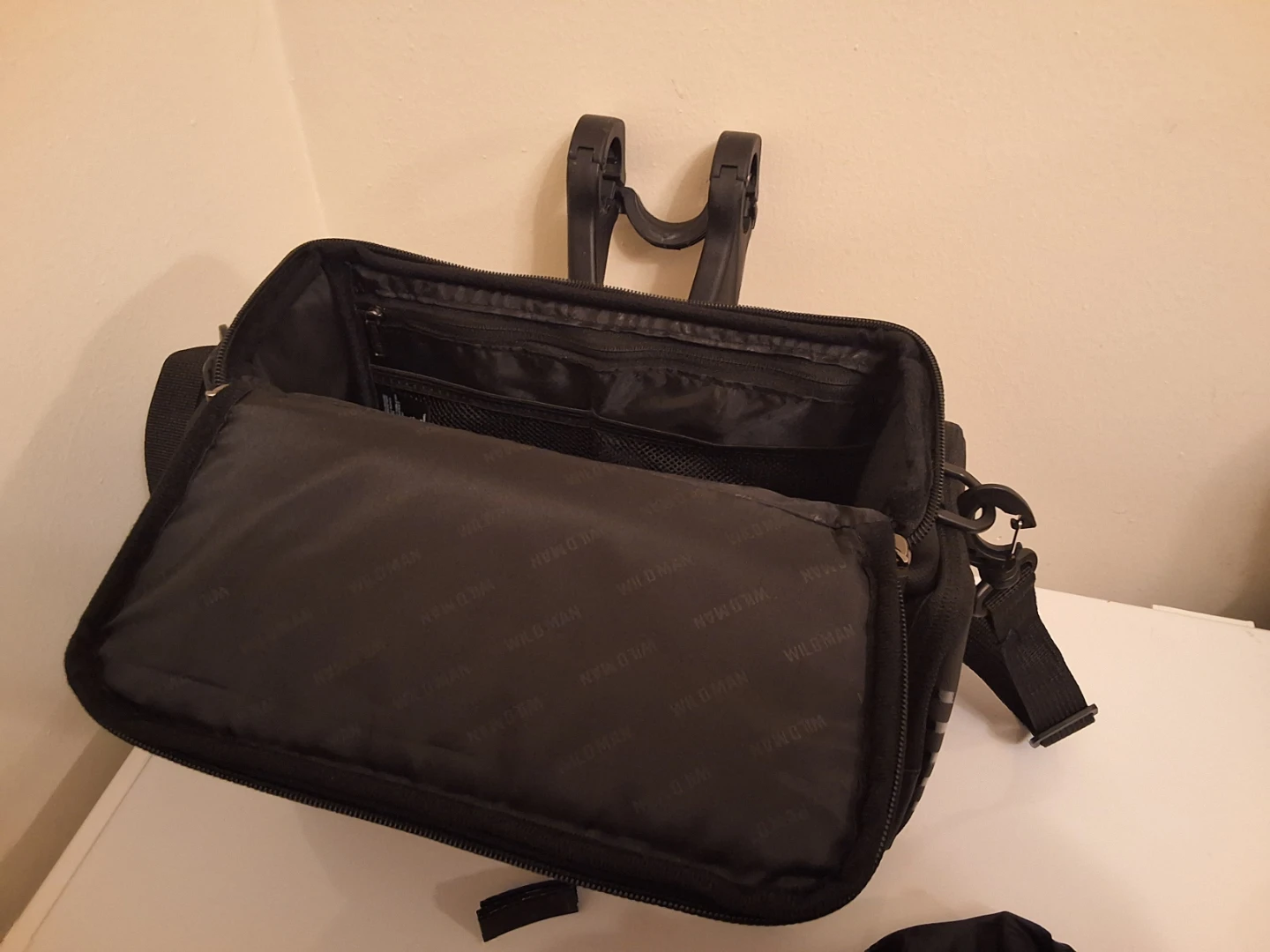WILD MAN Bicycle Handlebar Bag with Phone Mount *NEW* - photo 3
