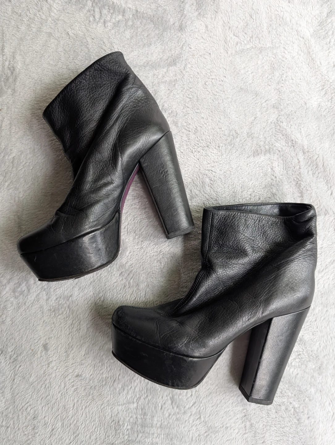⚽Versace Black Leather Platform Ankle Boots