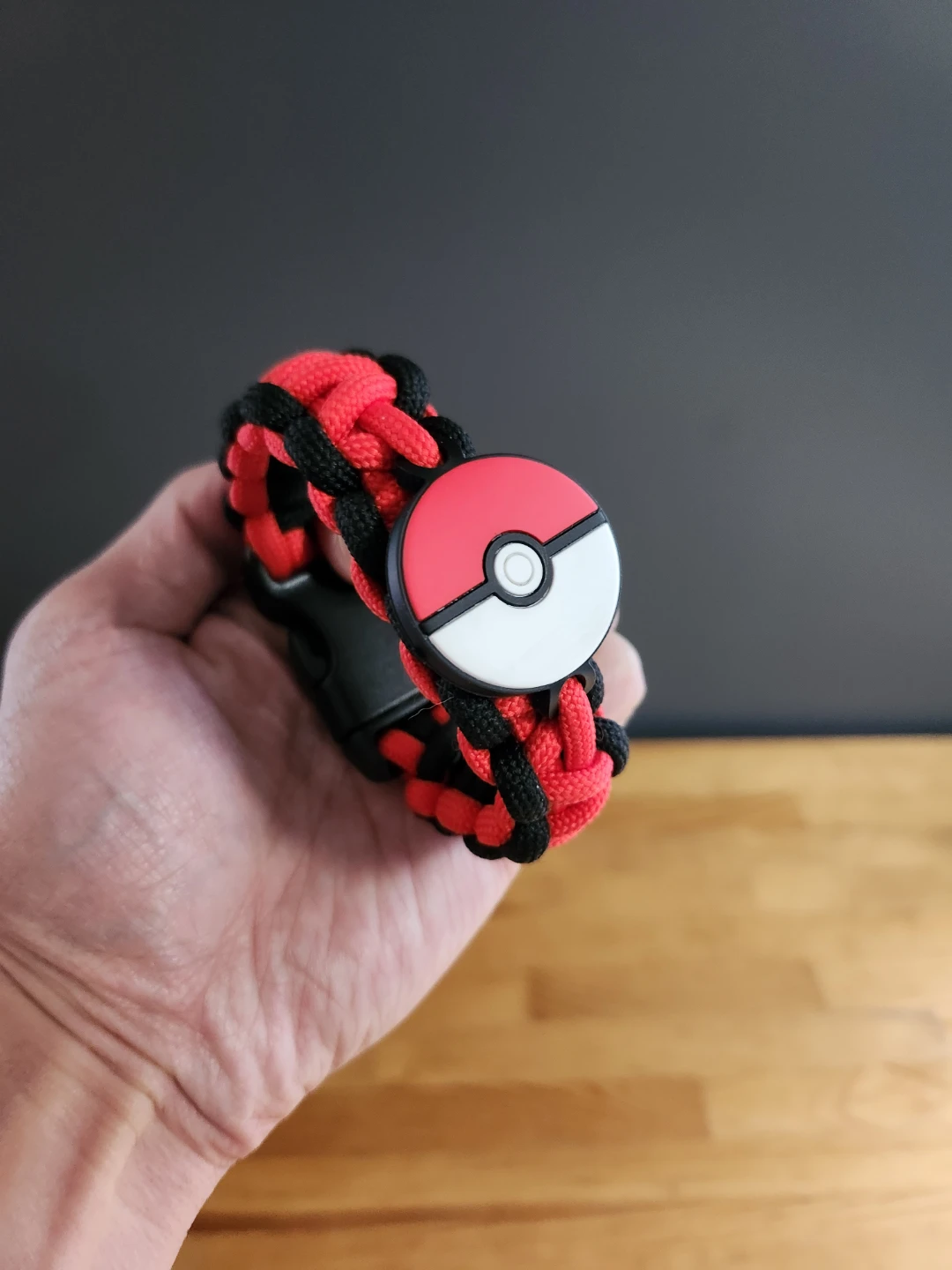 Pokémon Poké Ball Paracord Bracelet Kids - photo 2