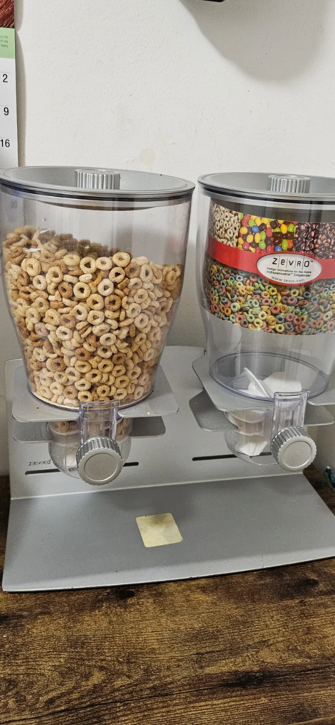 Zevro Dry Food Dispenser Double Unit