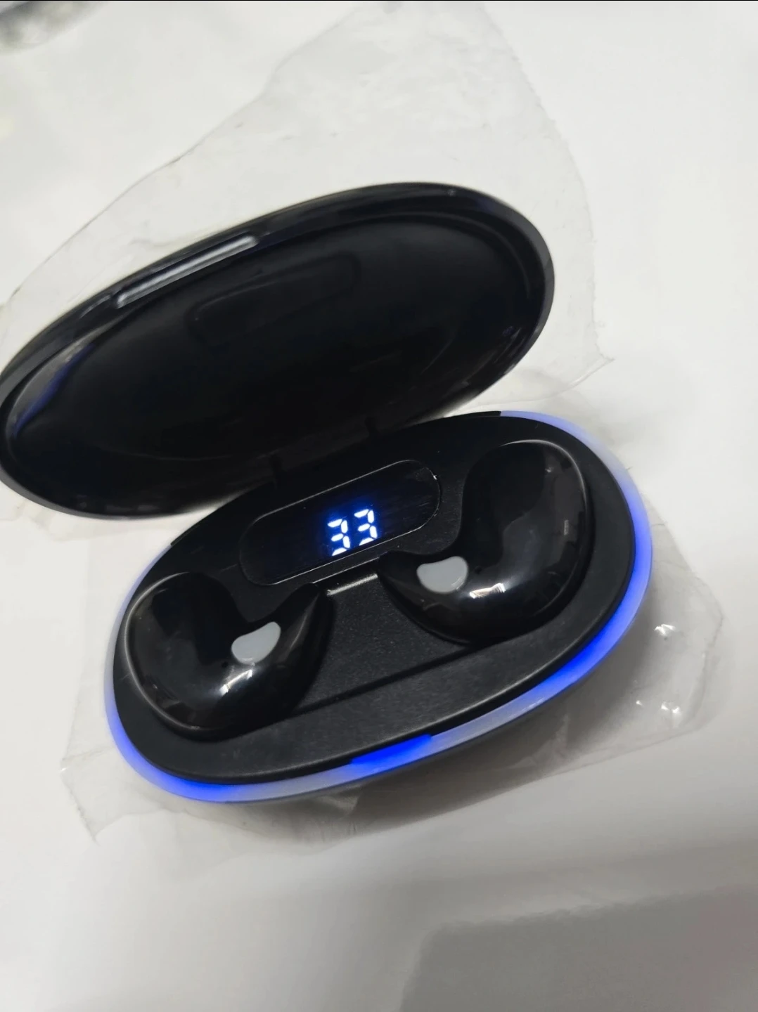 Wireless Earbuds with Charging Case - NEW - photo 3