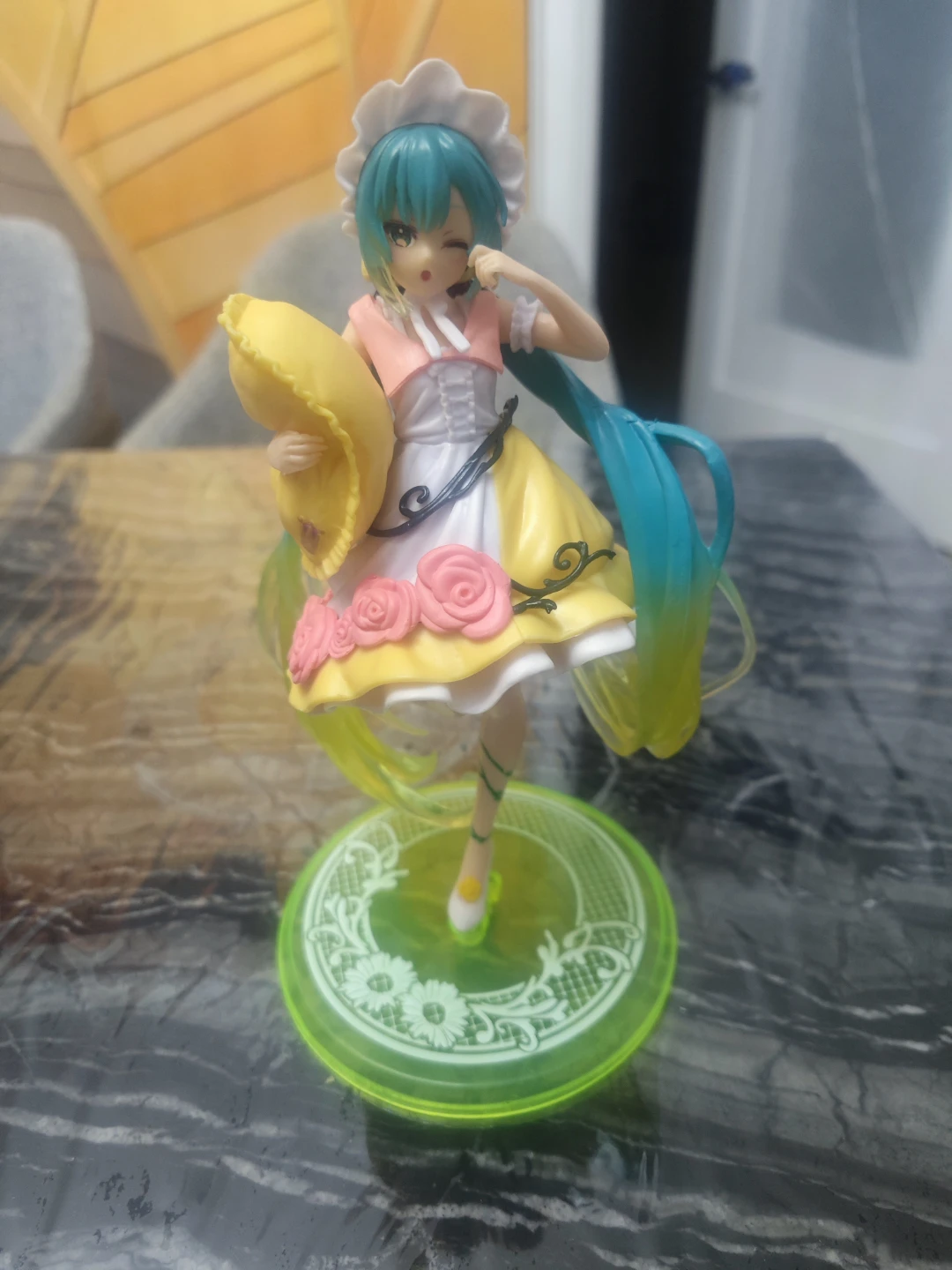 Hatsune Miku Maid Figure