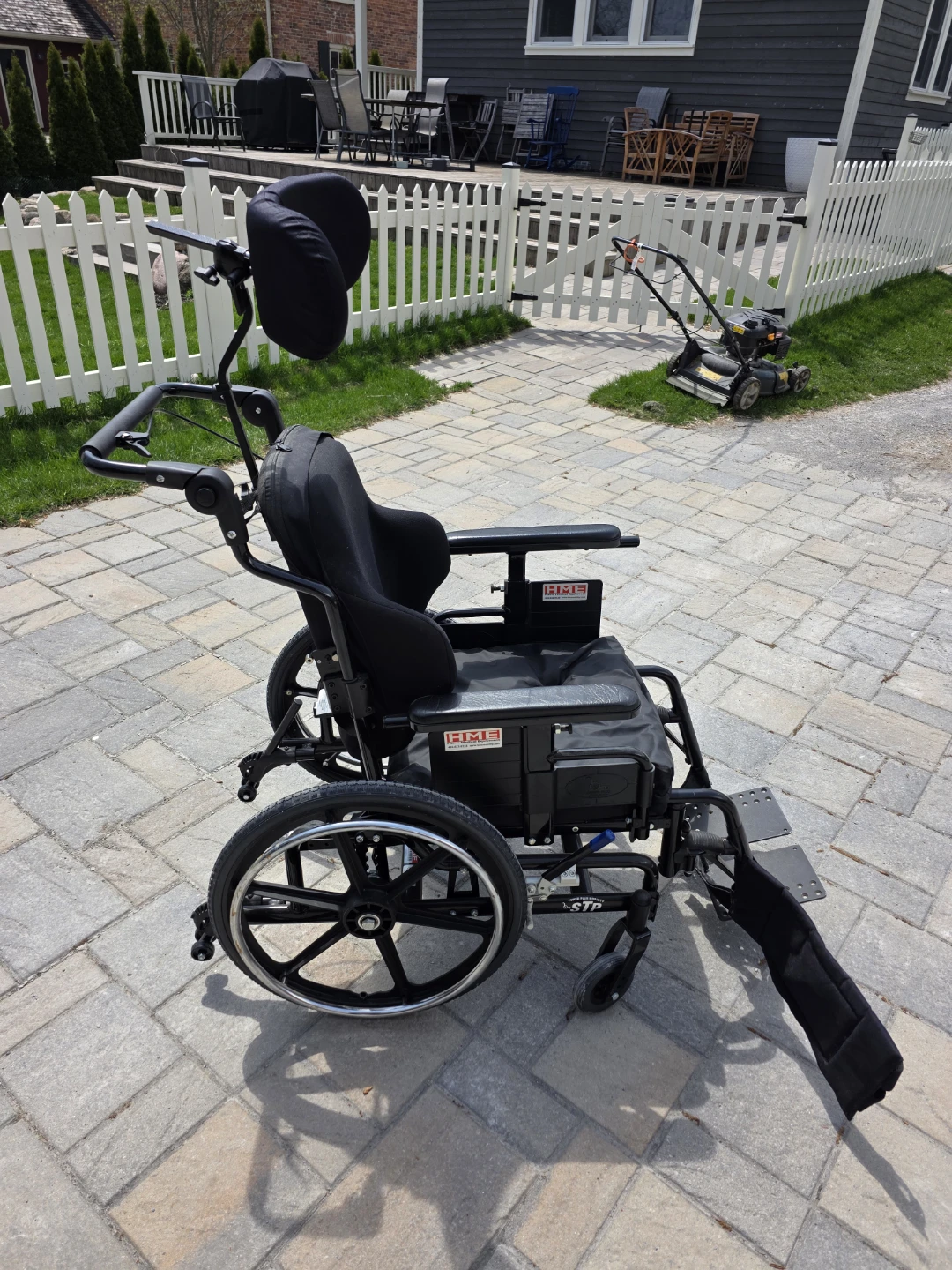HME Power Wheelchair - photo 2