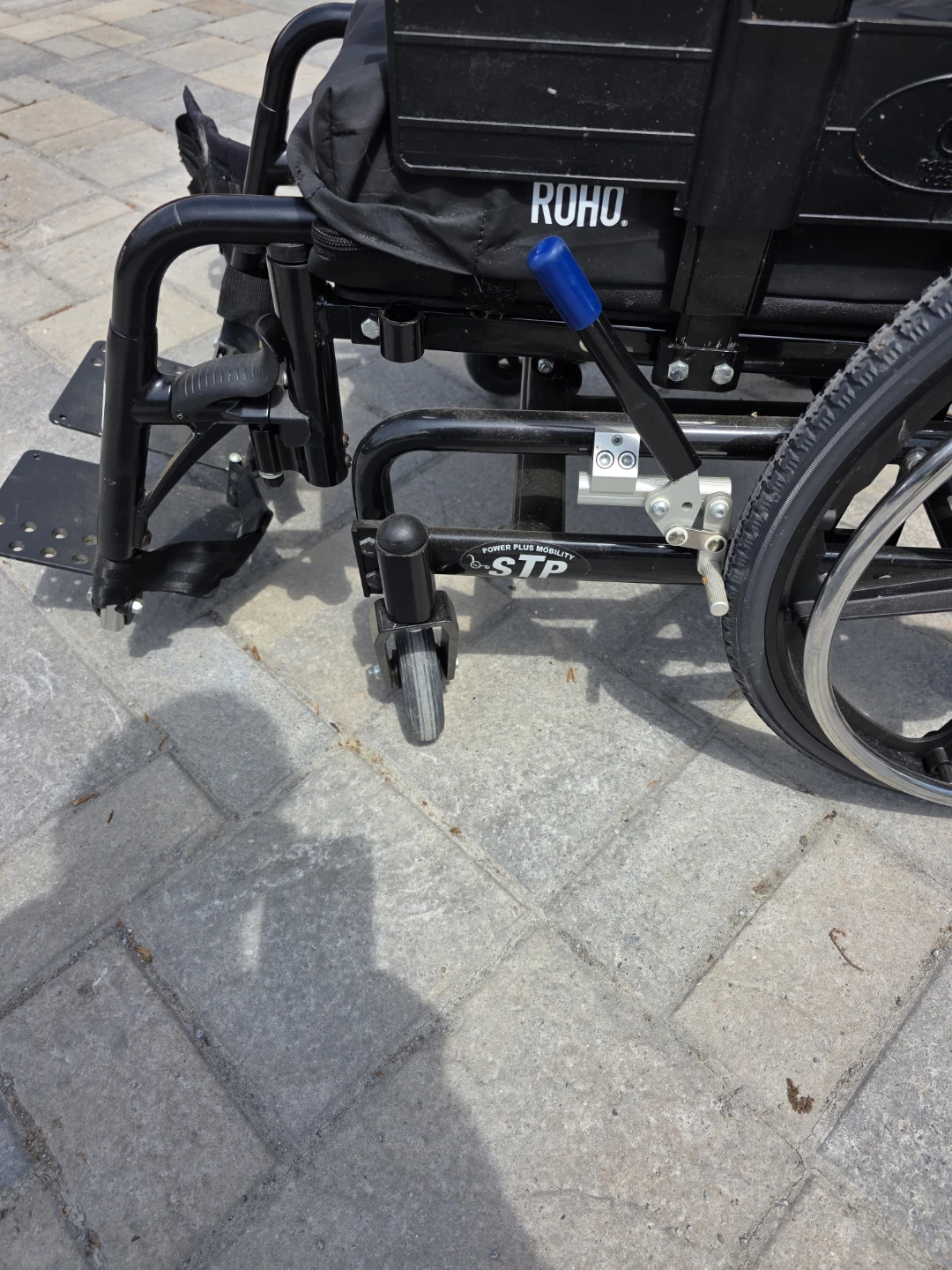 HME Power Wheelchair - photo 5