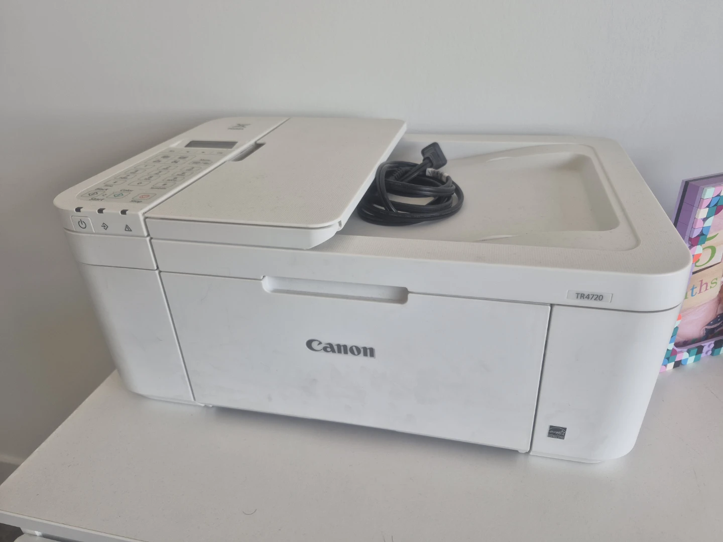 Canon PIXMA TR4720 Wireless Printer - photo 2