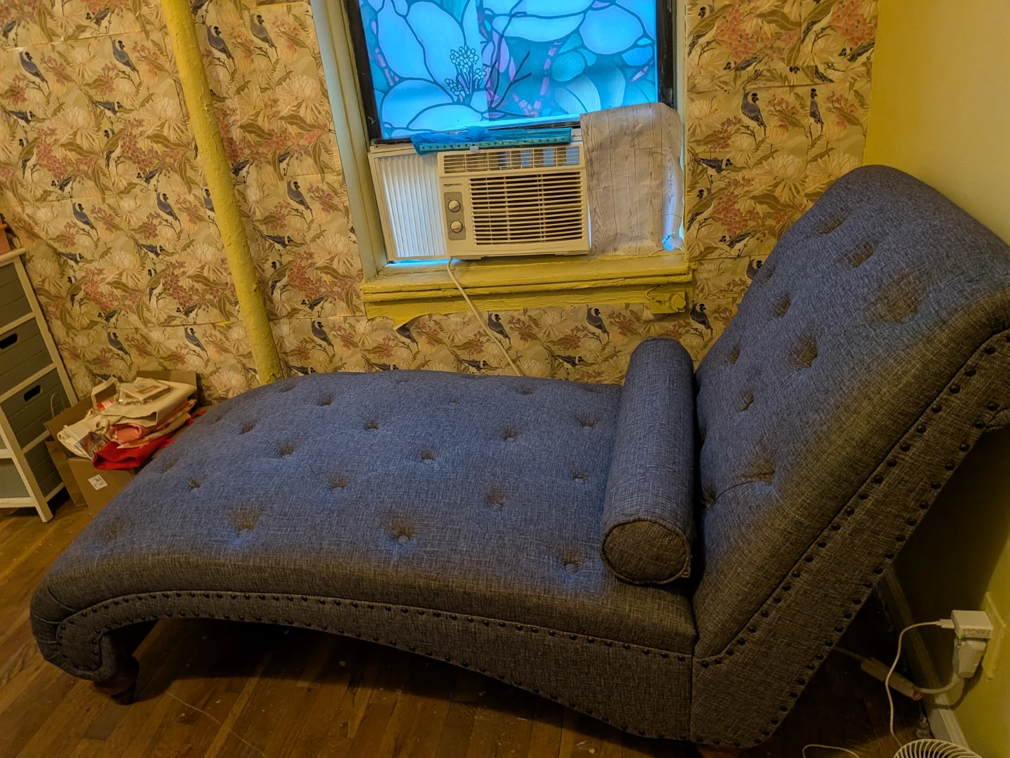 Tufted Chaise Lounge Chair