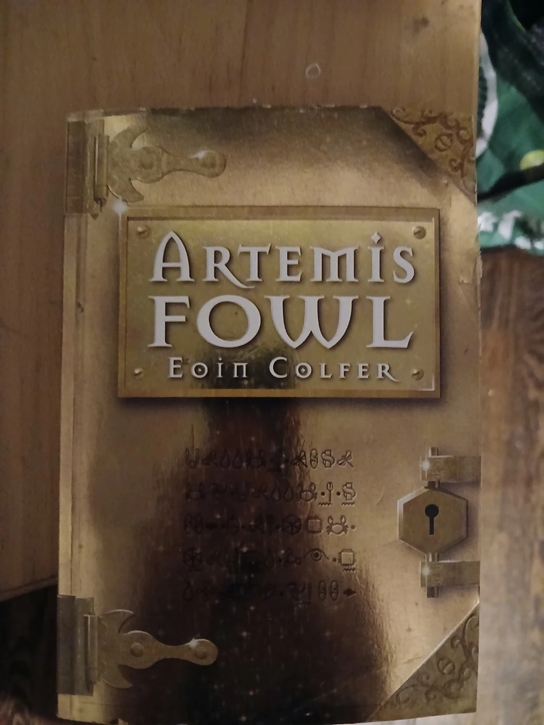 Artemis Fowl by Eoin Colfer Book