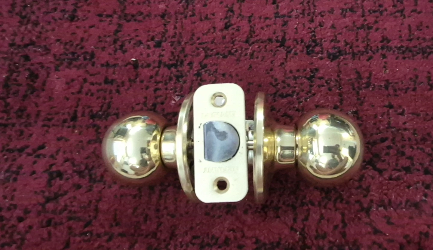 Kwikset Brass Door Knob Set - photo 2