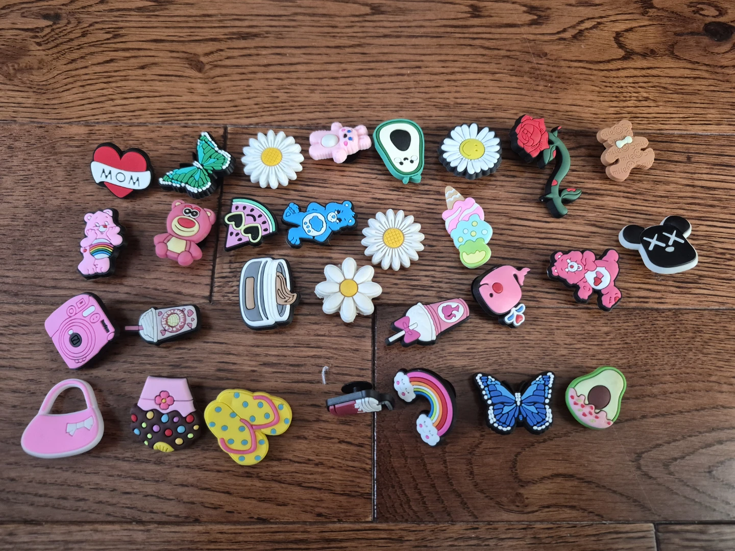 Crocs Shoes with Charms Size 3 - photo 3