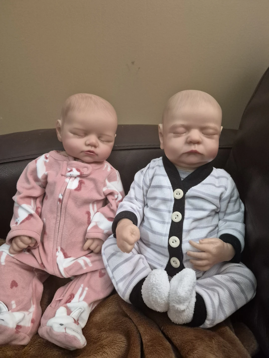 2 reborn babies