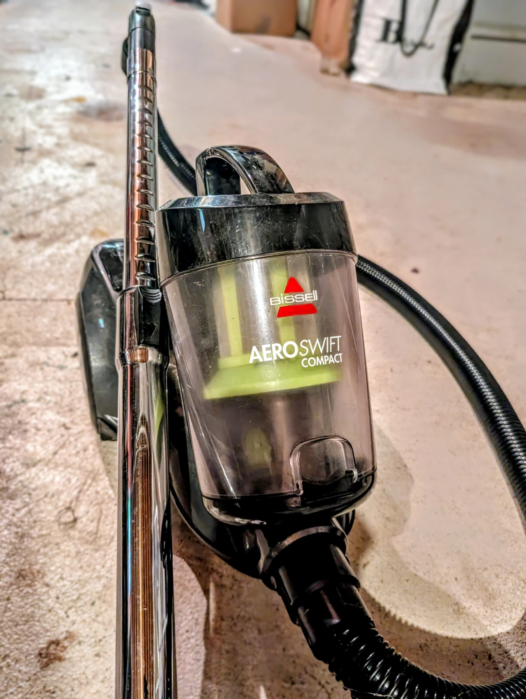 Bissell AeroSwift Compact Vacuum Cleaner
