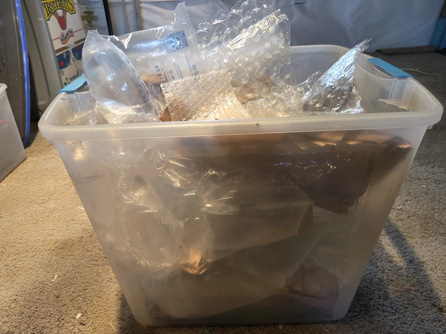 PACKING MATERIAL - photo 2