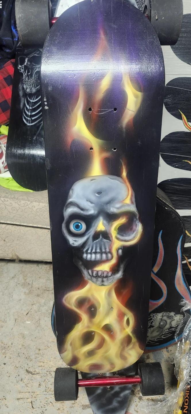 Custom Airbrushed Skateboard Deck - photo 4