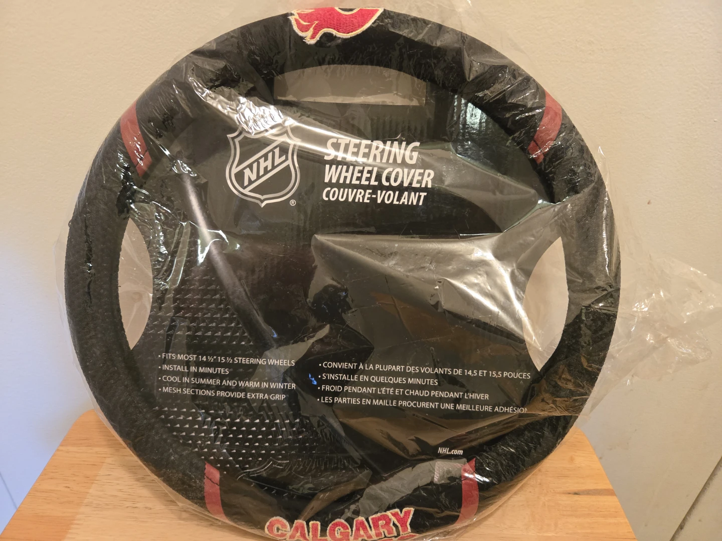 NHL Calgary Flames Steering Wheel Cover