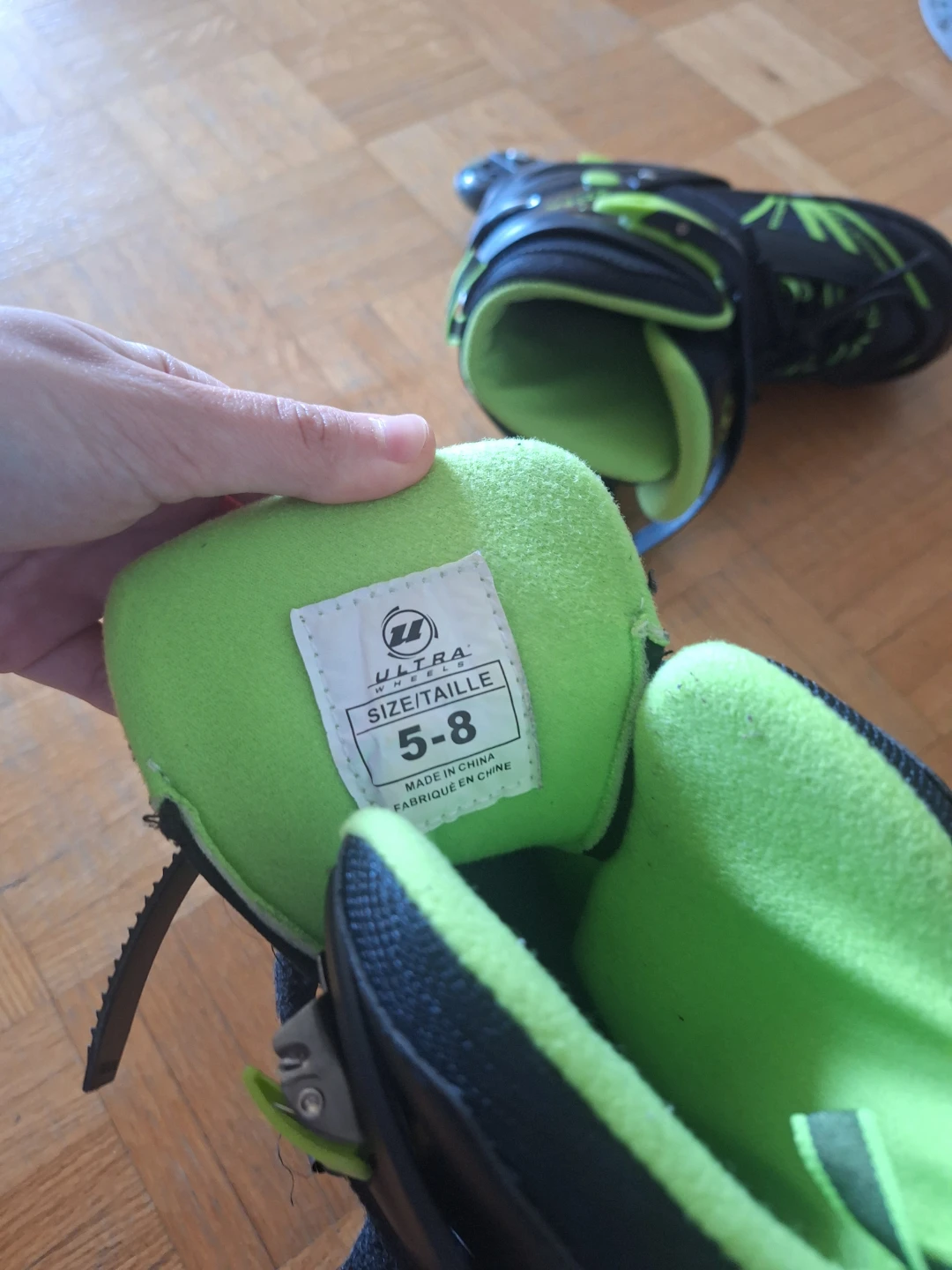 size 5-8 adjustable roller skates for kids - photo 3