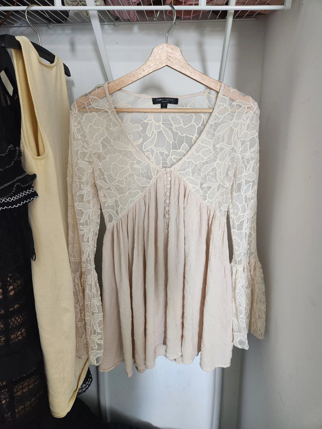 Cream Lace baby doll dress/top size M - photo 2