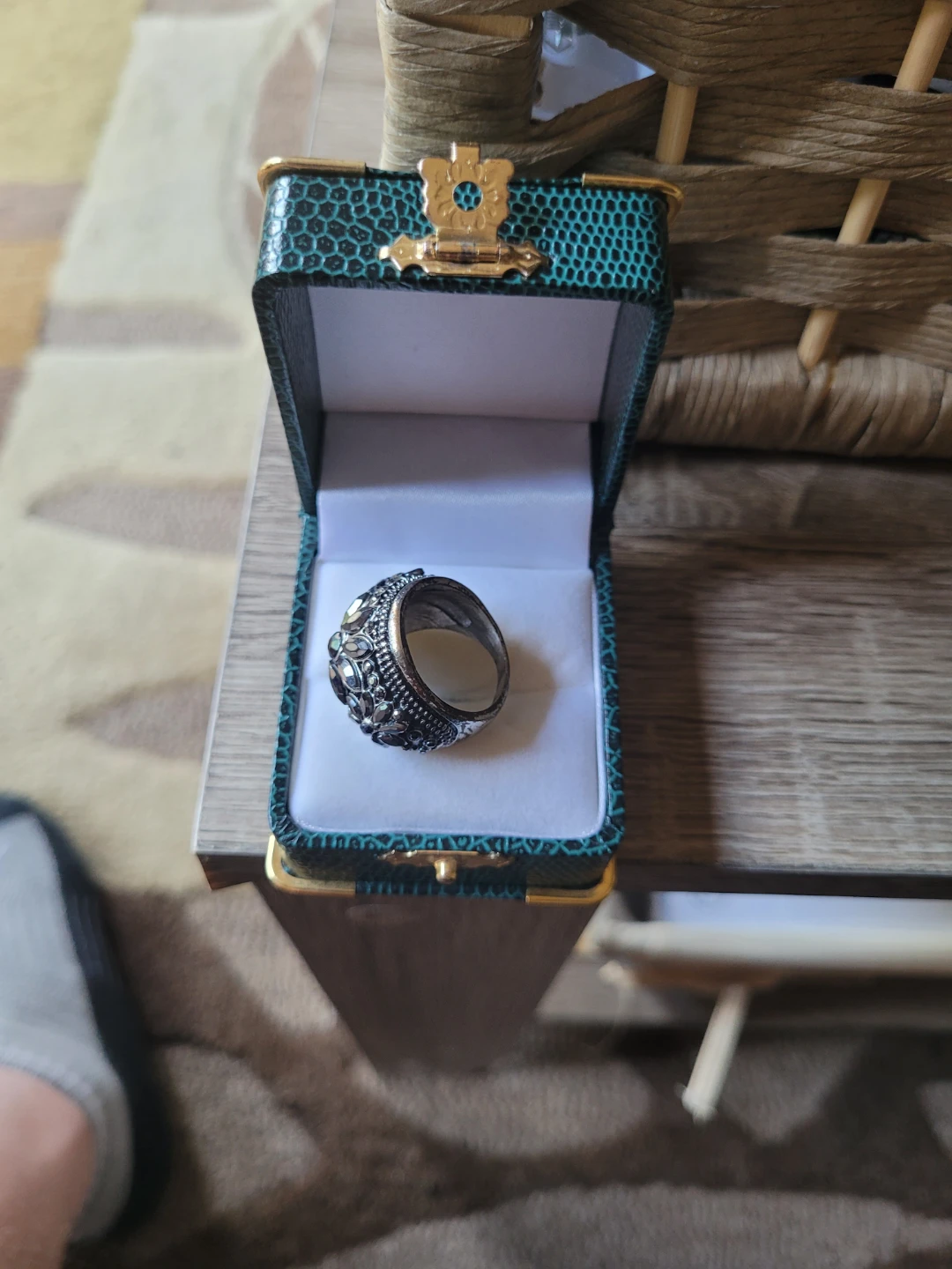 Vintage-style Markasite Ring in Presentation Box - photo 3