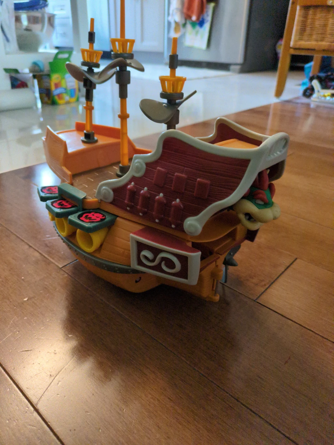 Bowser's Ship Toy - photo 2