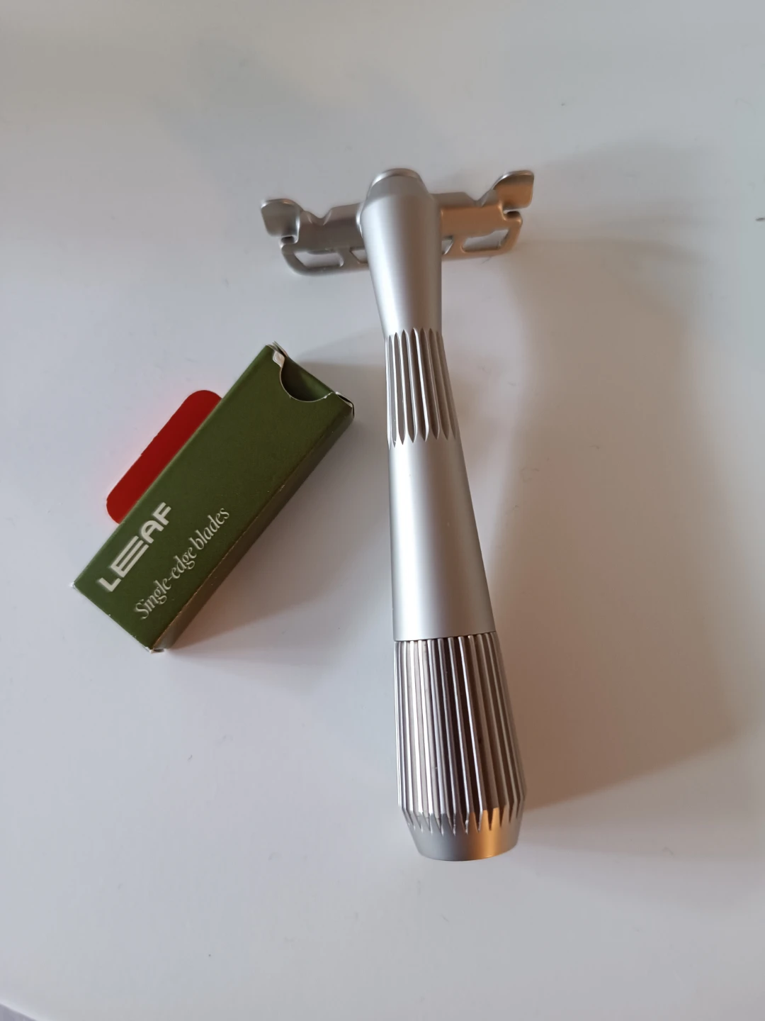 Leaf Single Edge Razor