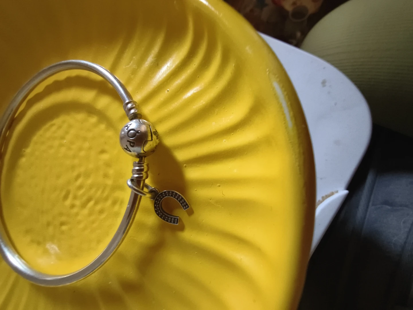 Pandora bracelet plus one charm - photo 4