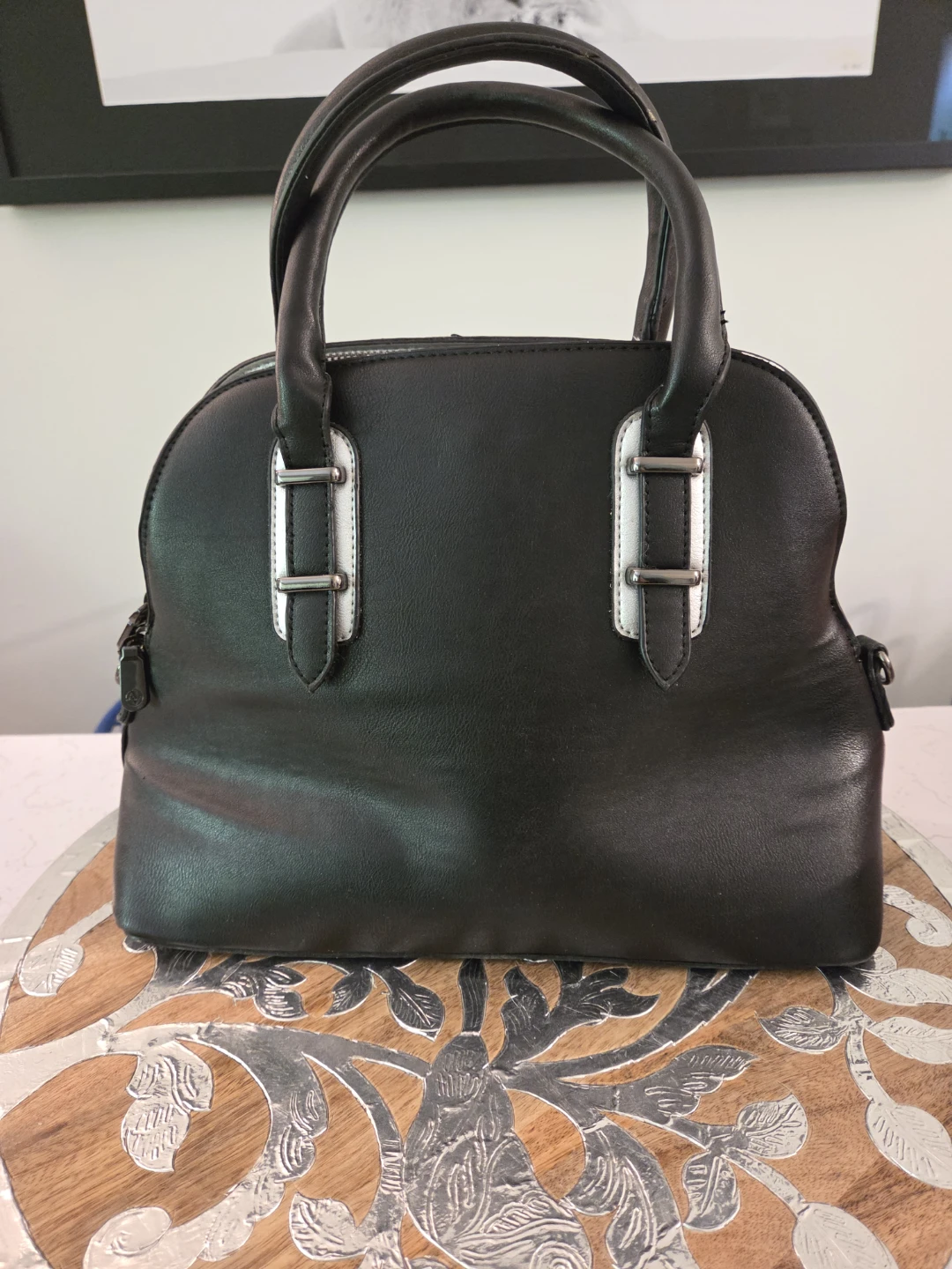 Adrienne Vittadini Handbag - photo 3