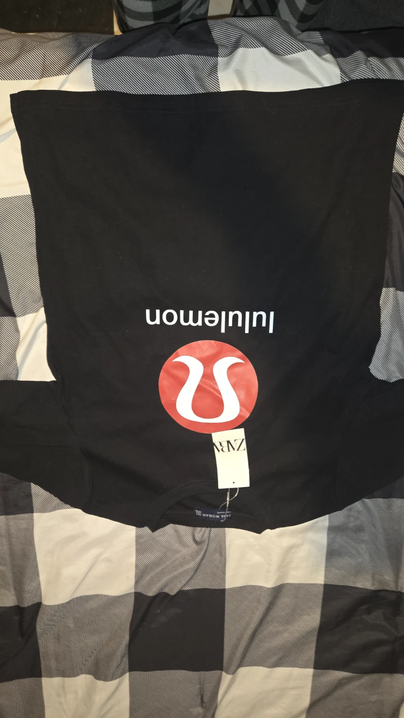 Lululemon x Zara T-Shirt Black Medium