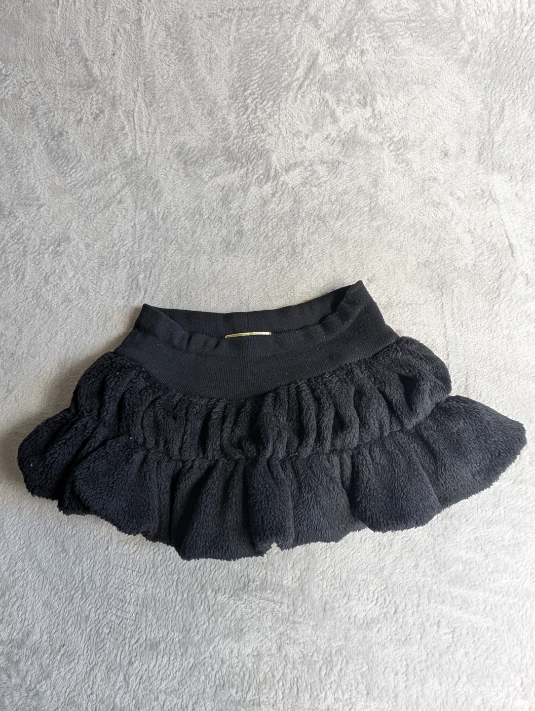 ⚽Rose Fan Fan Black Ruffled Skirt