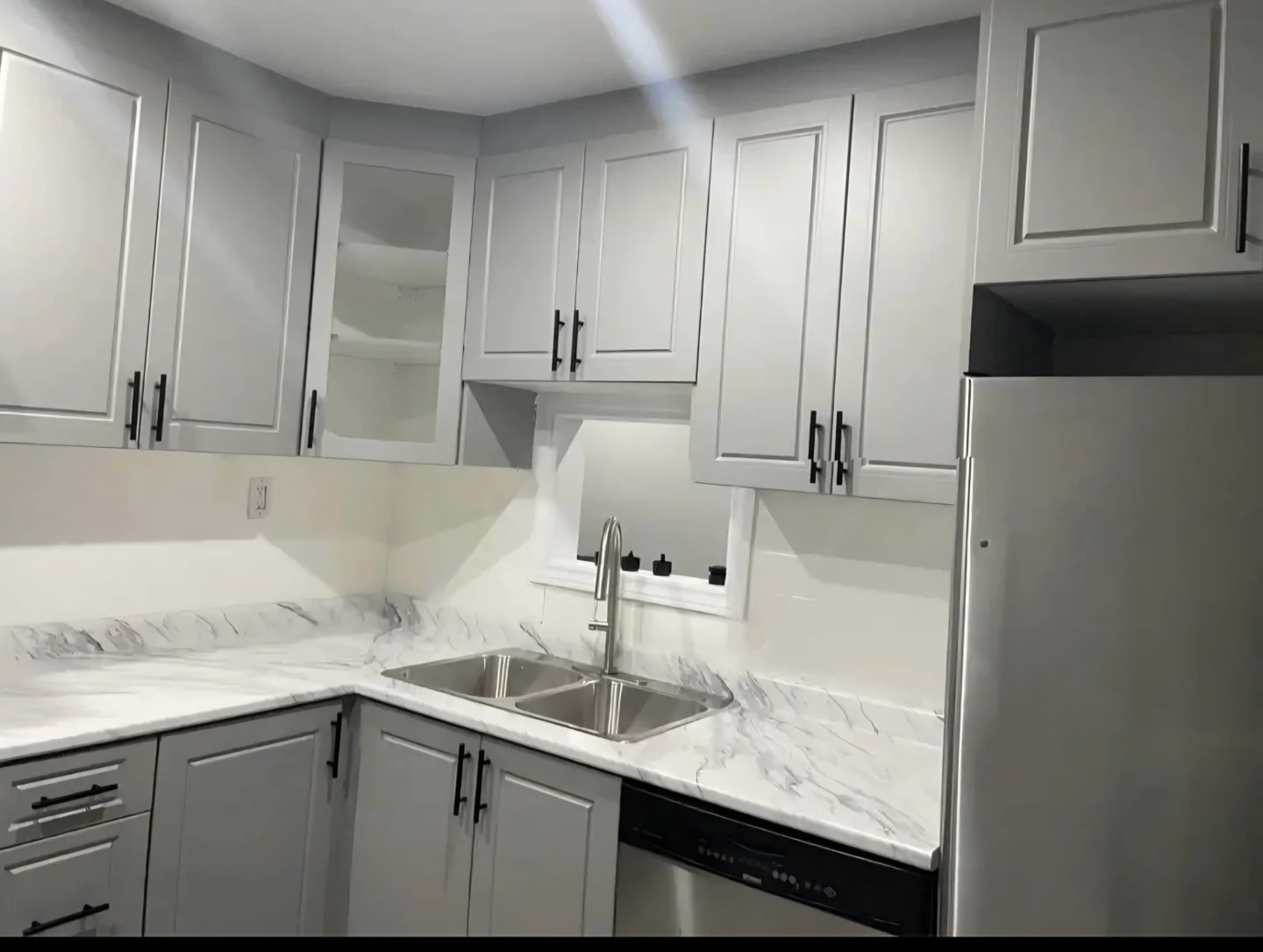 One private room available! - photo 5