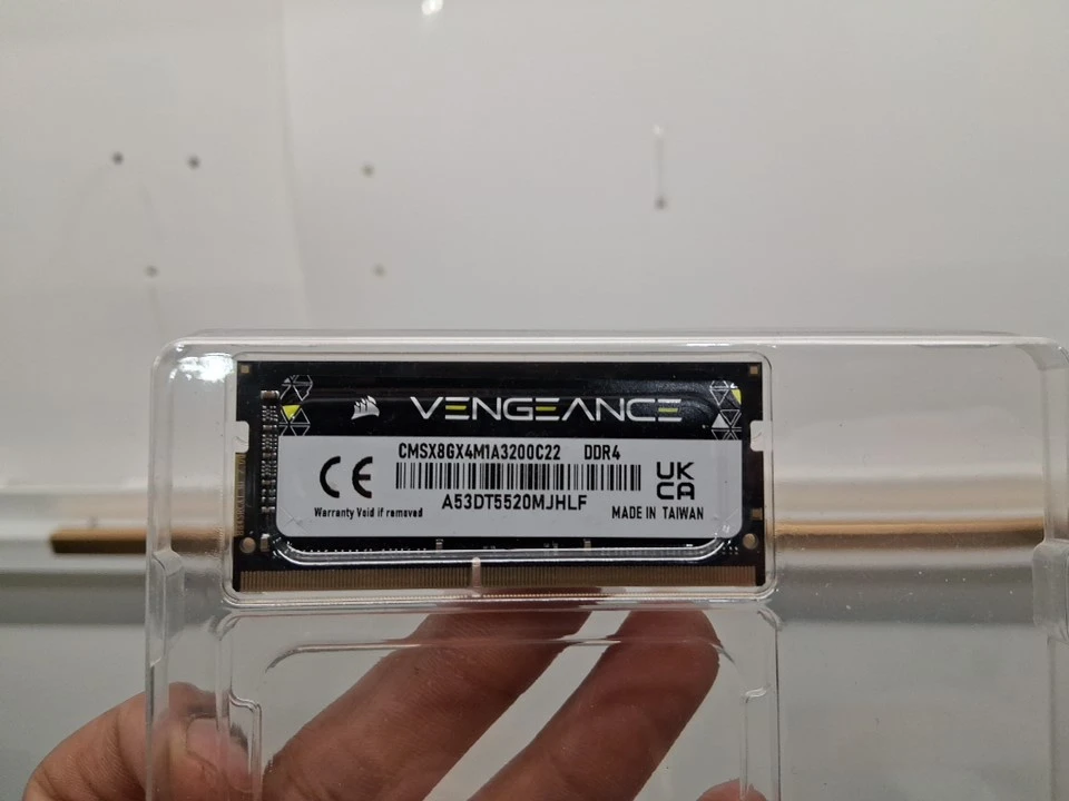 Corsair Vengeance 8GB 3200MHz DDR4 SODIMM Laptop RAM - photo 3