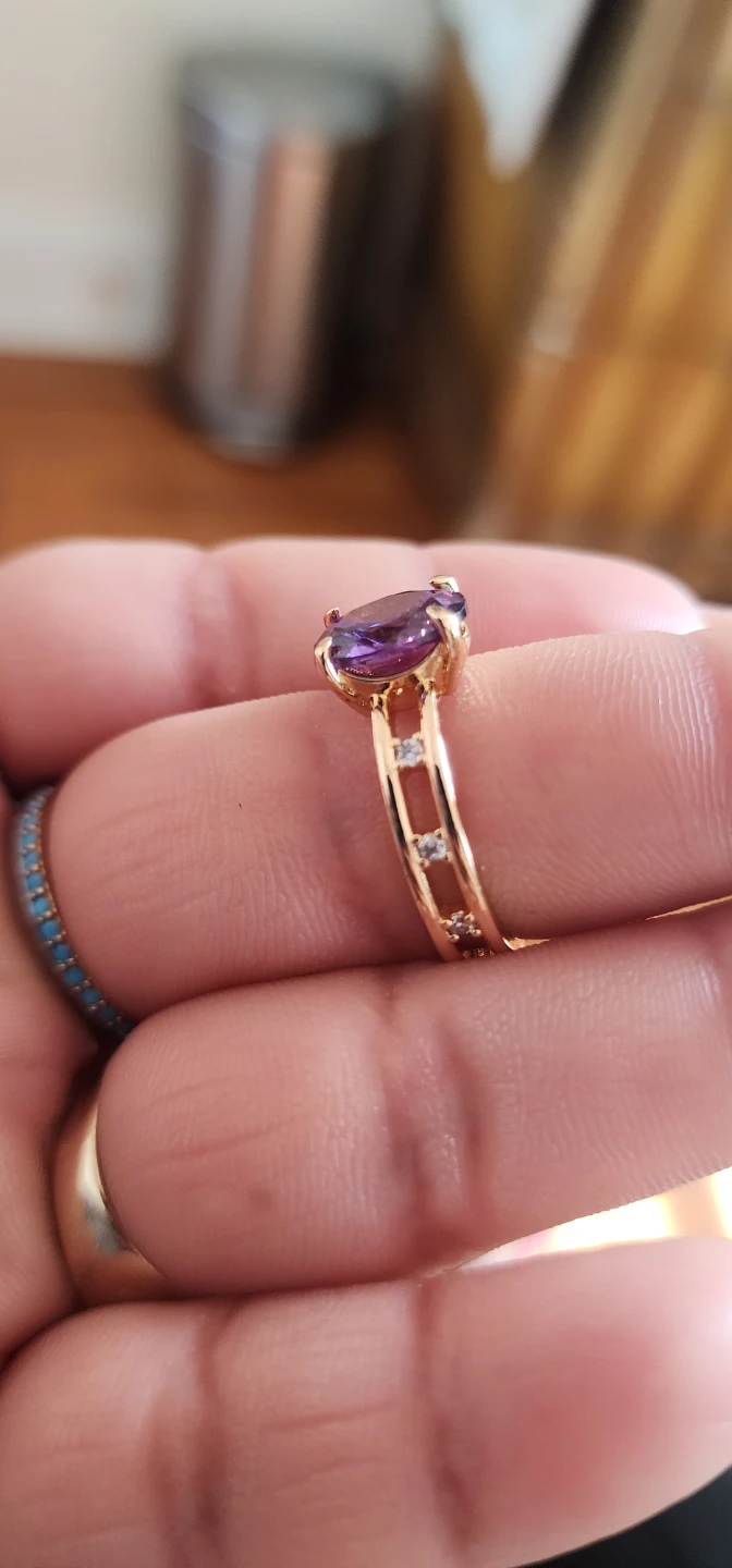 Gold platted Oval Amethyst Ring with Accent Stones - photo 4