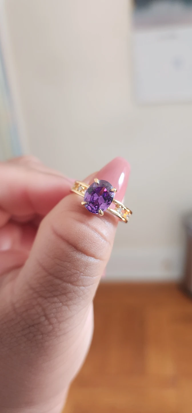 Gold platted Oval Amethyst Ring with Accent Stones - photo 5