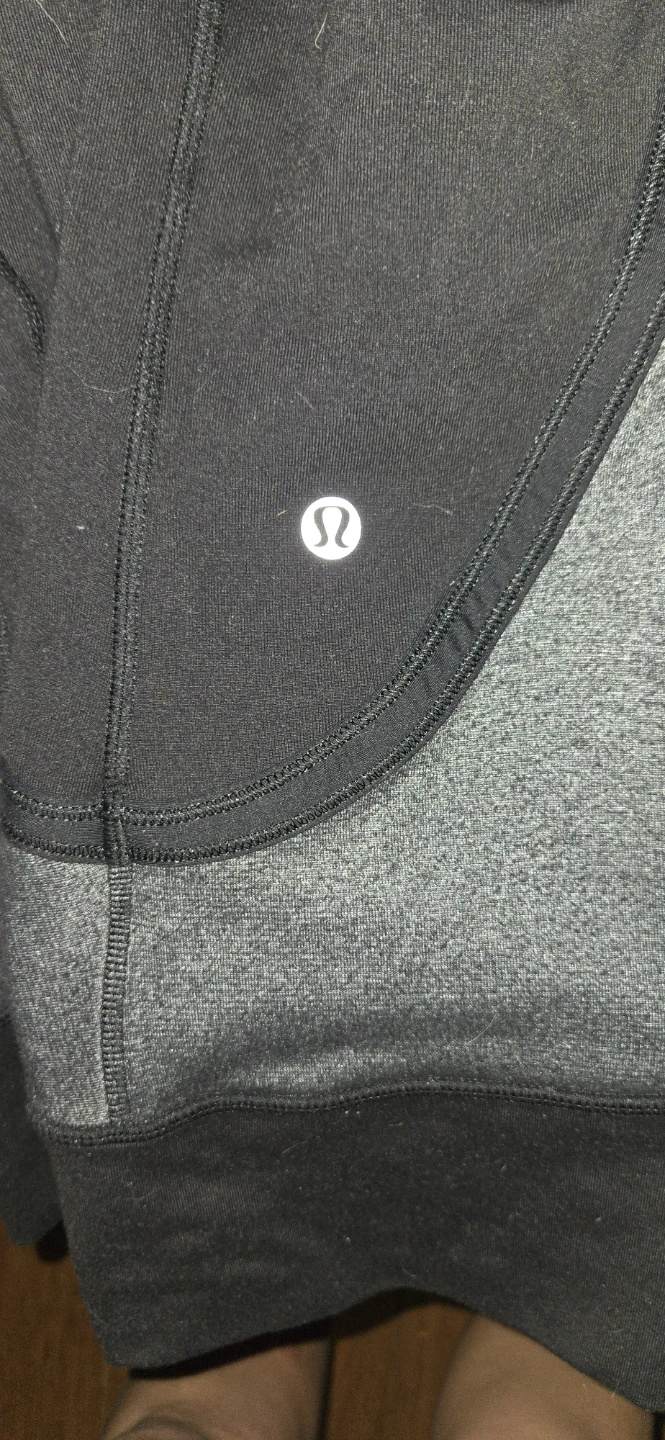Lululemon Hoodie - photo 2