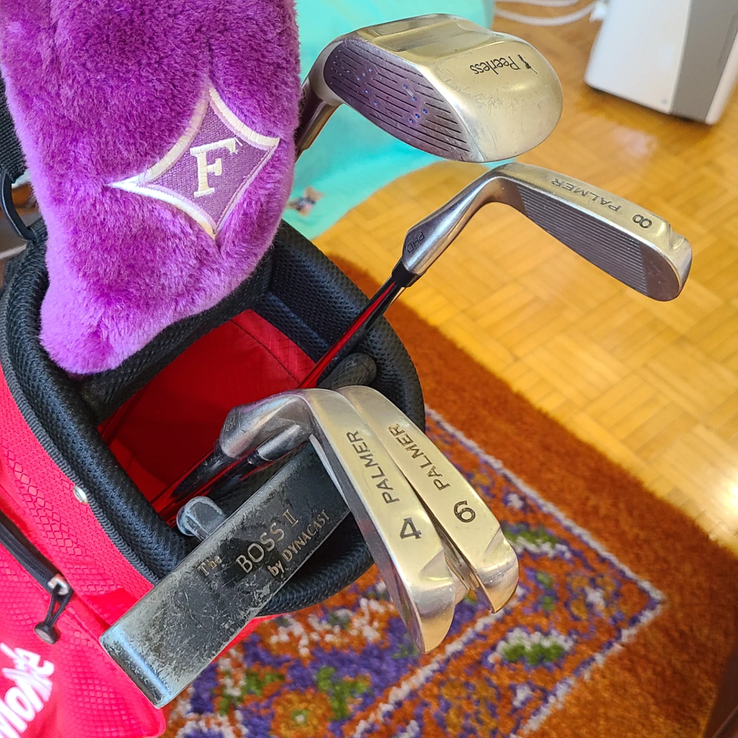 TaylorMade Golf Bag with Palmer and Peerless Clubs - photo 2