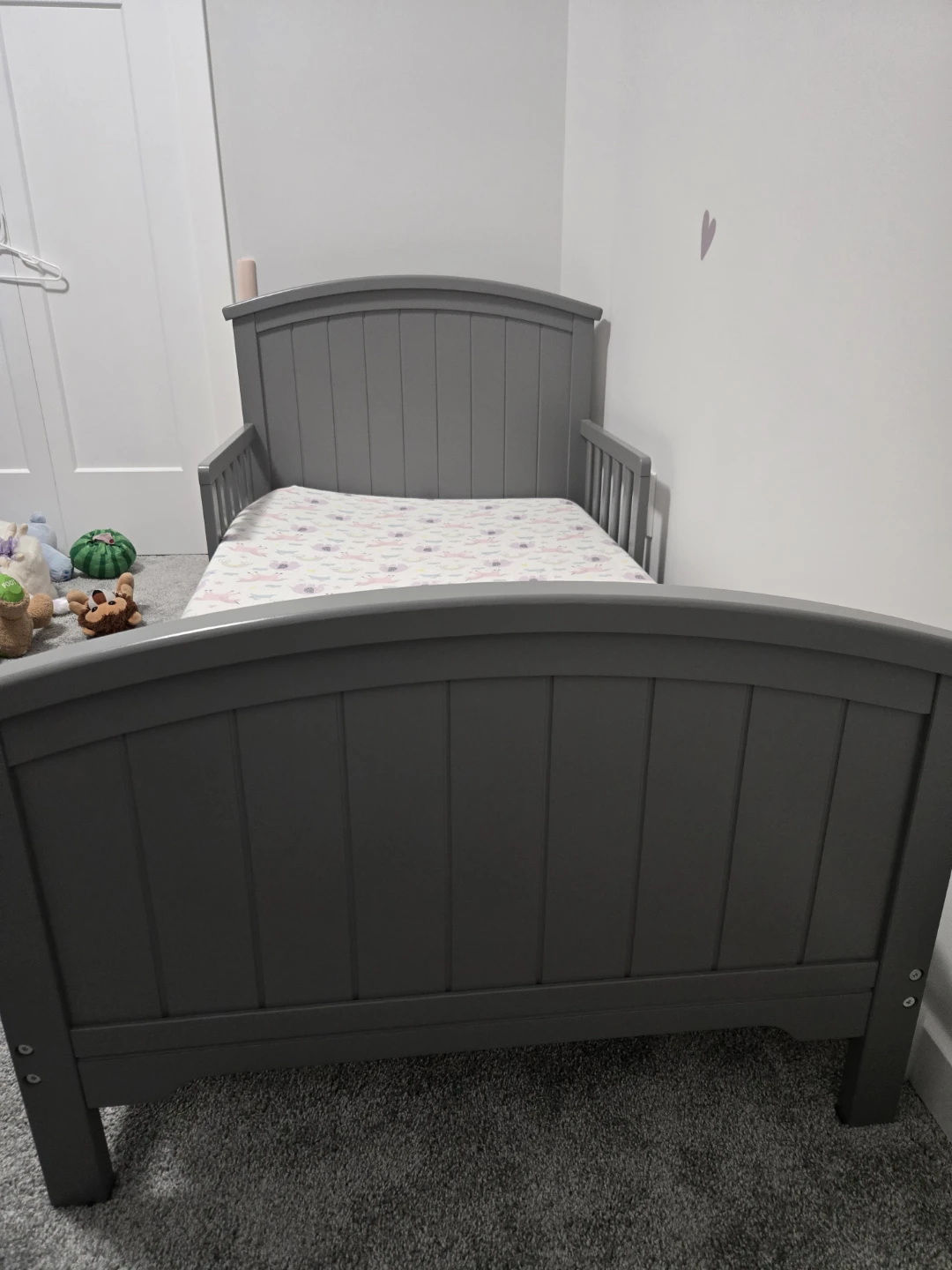 Toddler Bed & mattress - photo 2