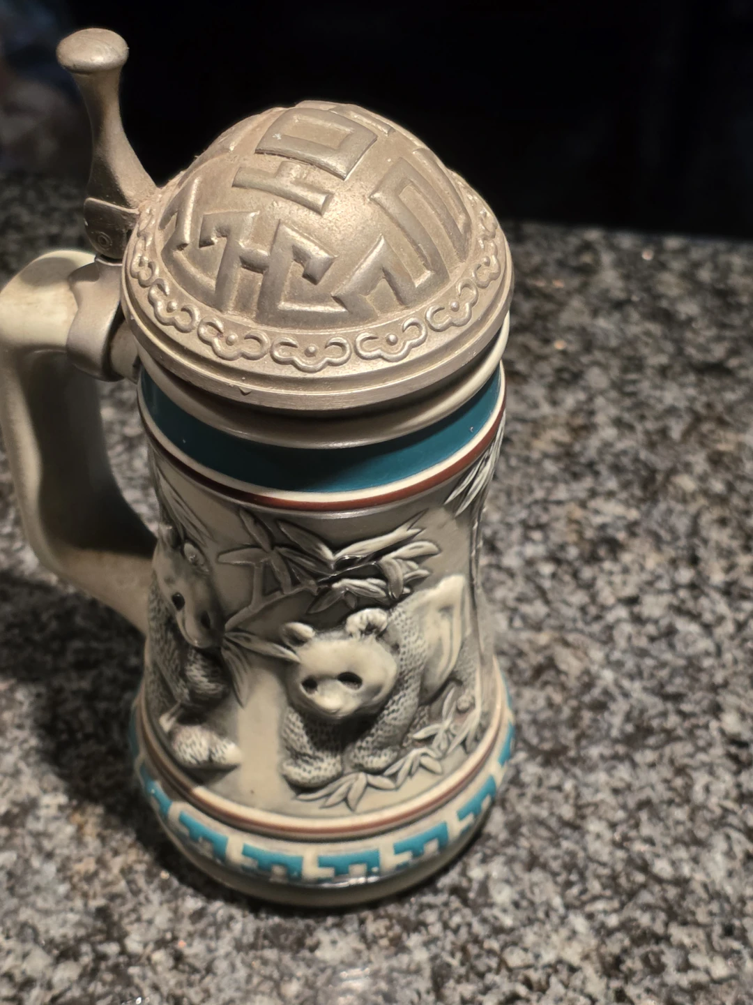 Avon Endangered Species Giant Panda Stein - photo 3