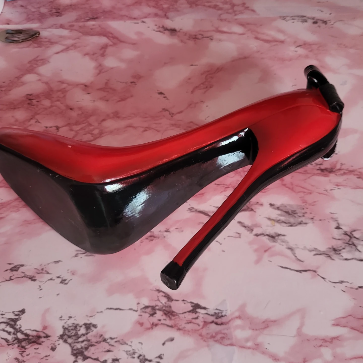 Red High Heel Shoe wine bottle Decor - photo 4