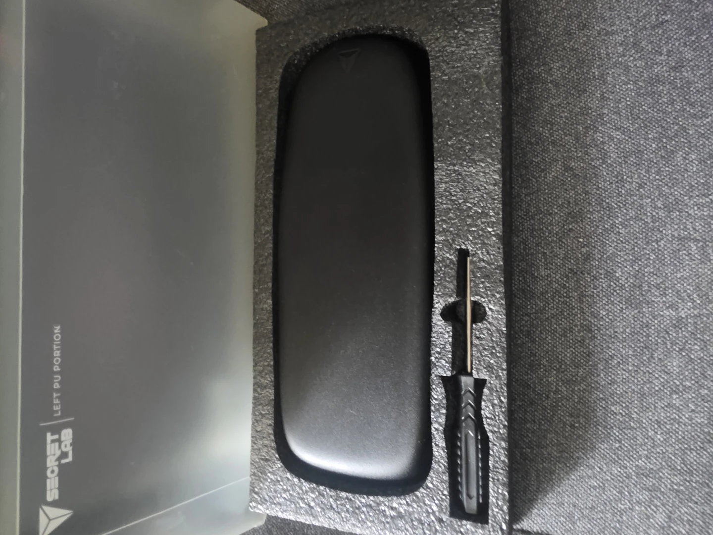 Secretlab Left PU Armrest - photo 2
