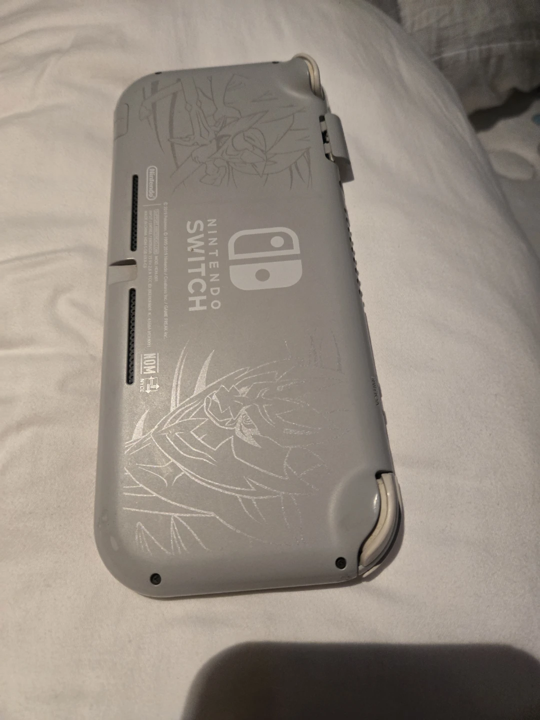 Nintendo Switch Lite  pokemon versio