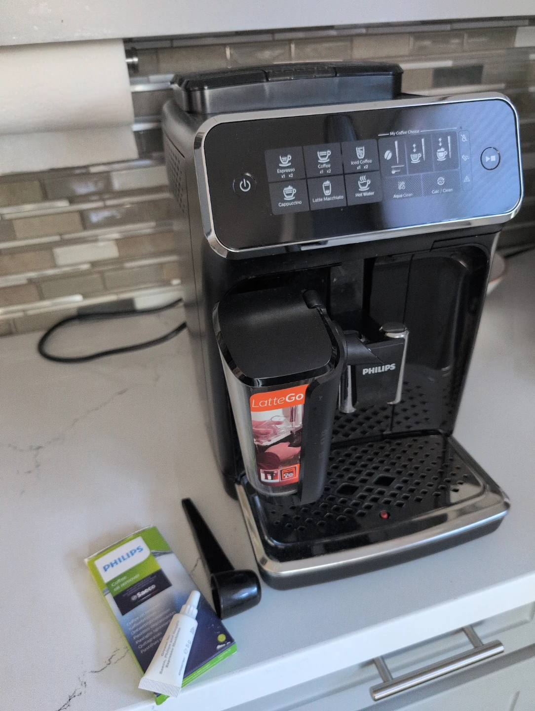 Philips LatteGo 3200 Automatic Espresso Machine - photo 2