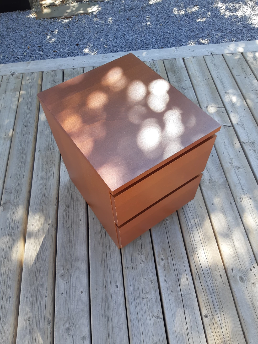 Side table with 2 drawers