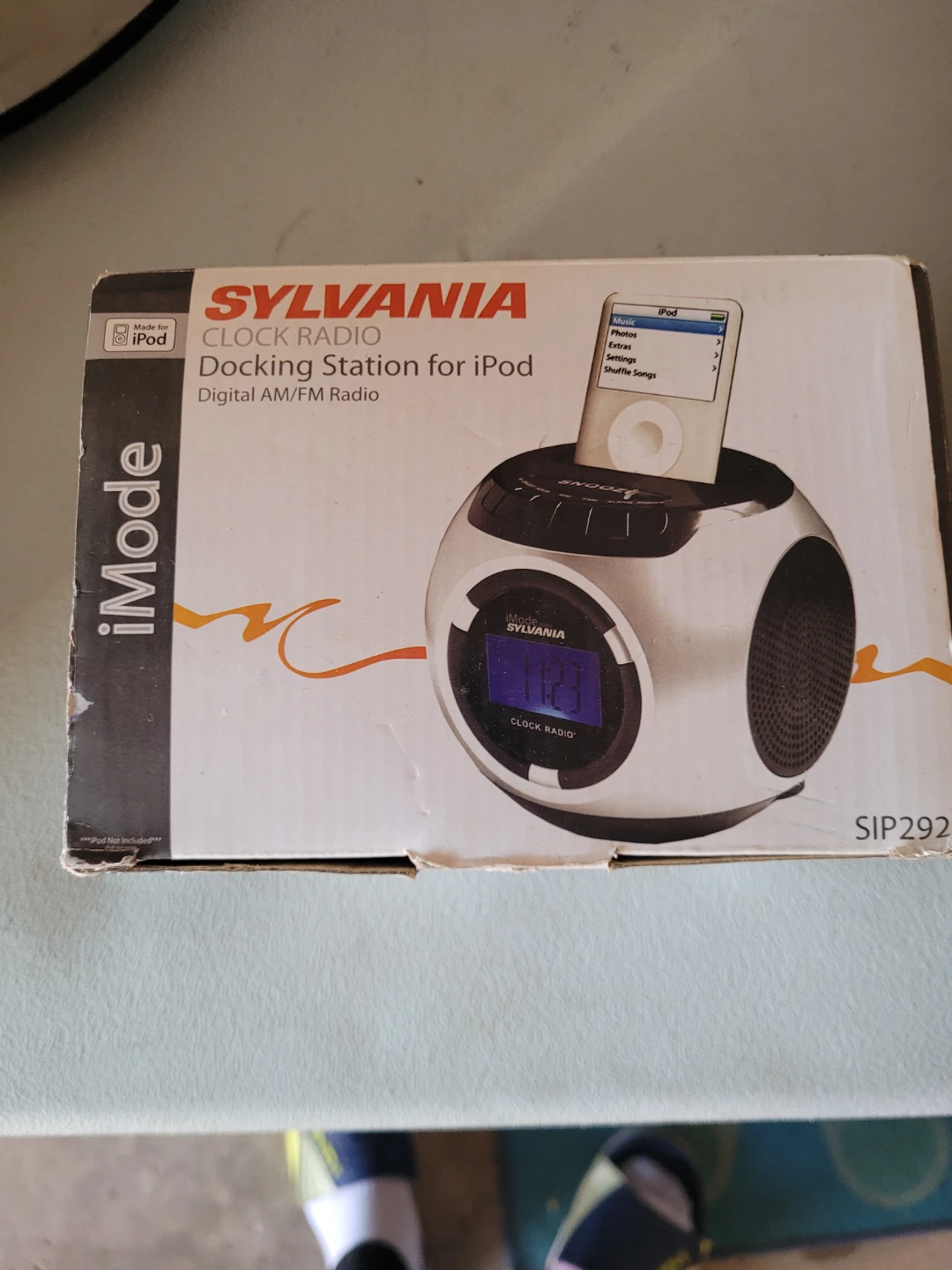 Sylvania Clock Radio Docking Station for iPod - SIP292 - photo 2