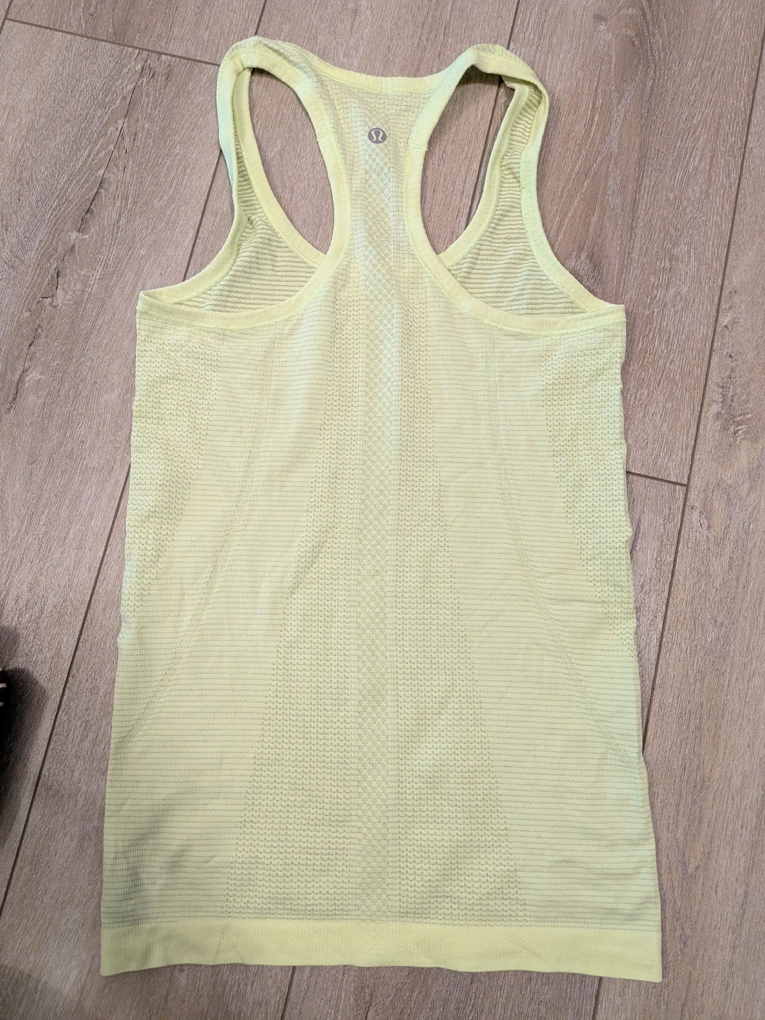 Lululemon Workout Tank Tops and Leggings - photo 4