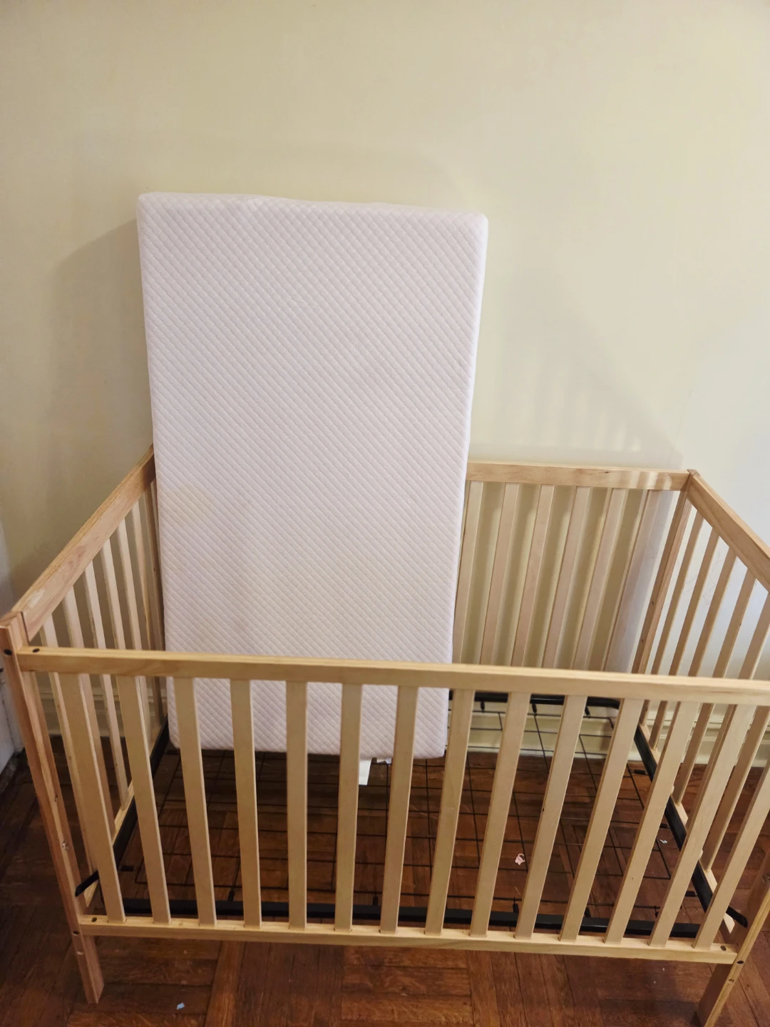 Crib - photo 3