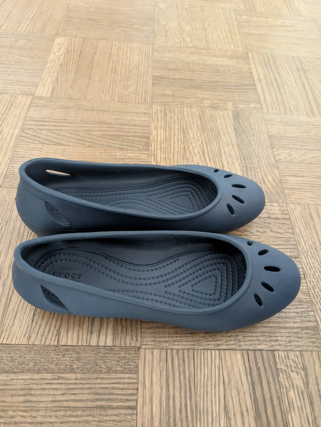 Crocs Women's Flats - photo 3