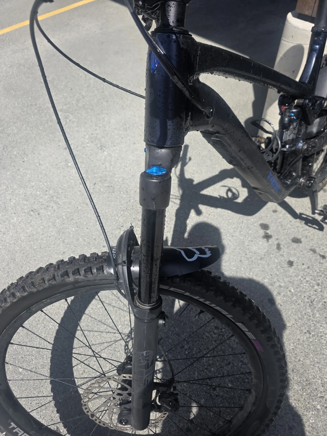 Trek Slash 8 Gen 6 XL Mountain Bike - Marianas Blue - photo 5
