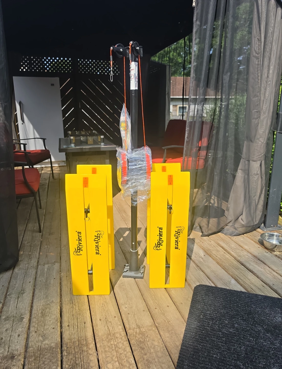 Planer boards and mast