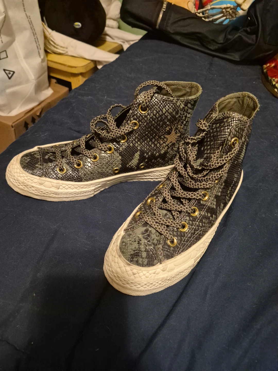 Converse High Top Sneakers Snake Print Size 7