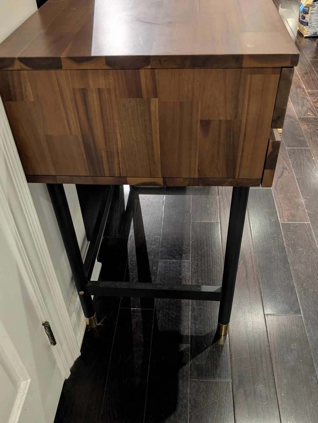 Dakota Wood 3 Drawer Vanity - photo 3