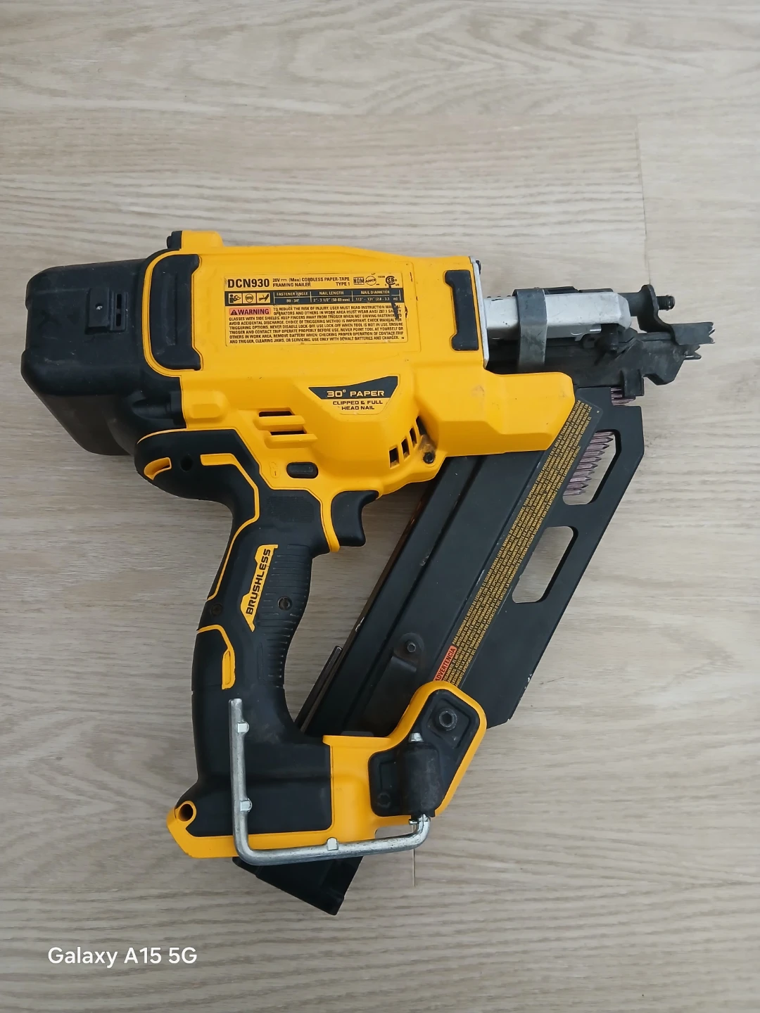DeWalt DCN930 20V XR Brushless Cordless Framing Nailer