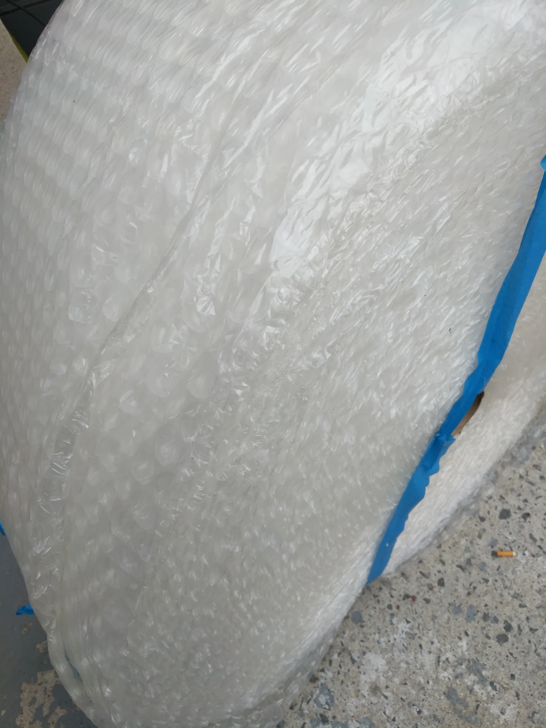 Large Roll of Bubble Wrap - photo 2